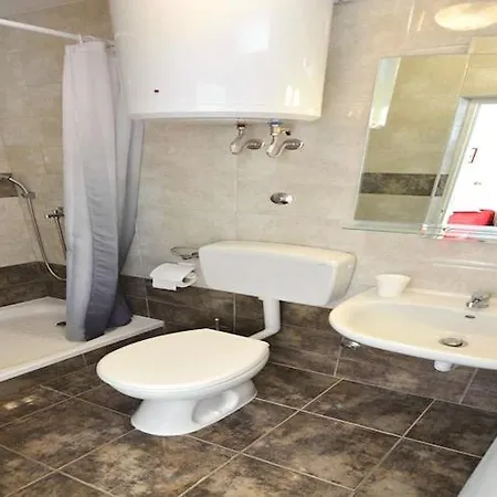 Apartment Vela *